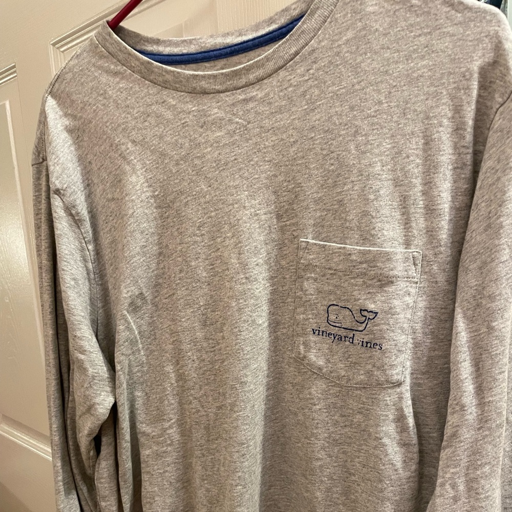 Gray Vinyard Vines Long Sleeve Tee